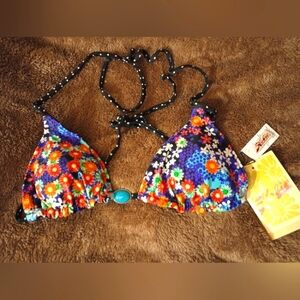 SOLD 🚨Floral Bikini Top